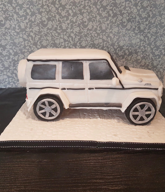 G-wagon cake