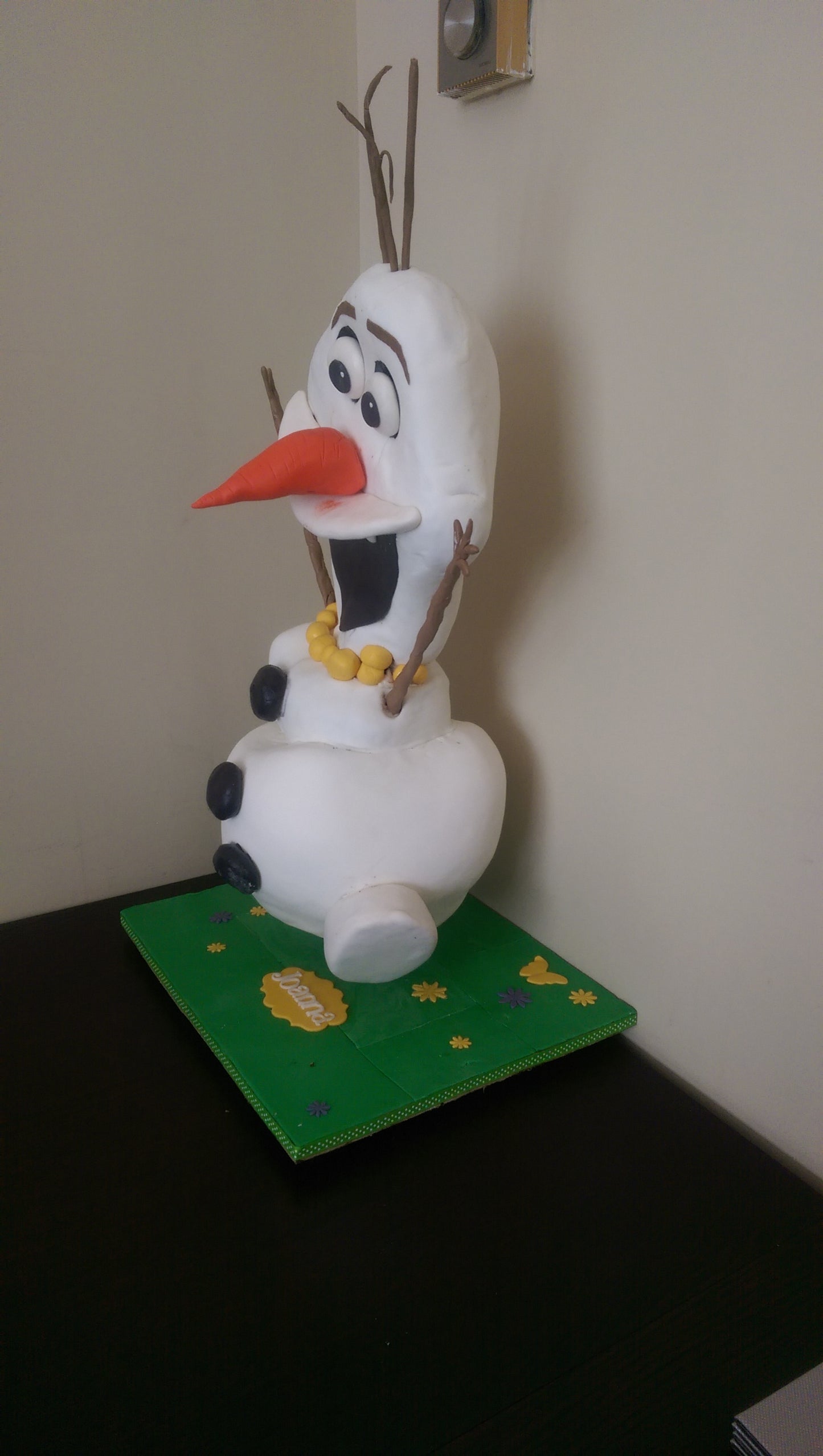 3D Olaf Cake