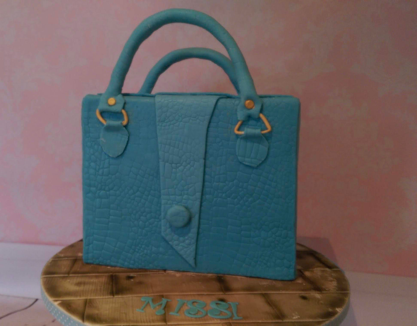 Okiki bag cake